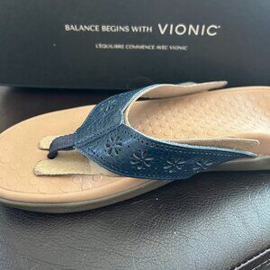 NEW Vionic Leather Tide Sandals - SZ 9 - Navy